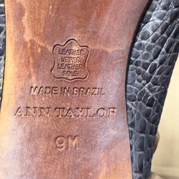 ANN TAYLOR Heels Gray Croc Embossed Leather Womens Size 9M  Shoes - Picture 9 of 11